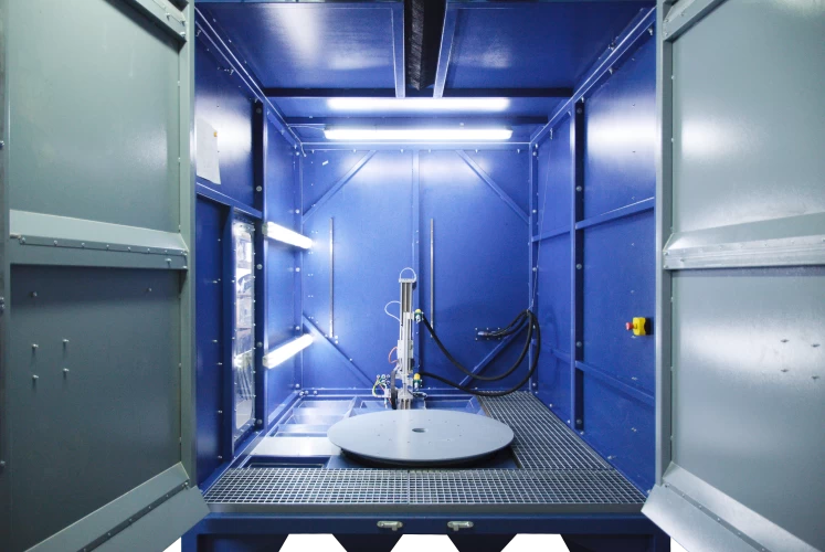 Cabin bắn bi tự động Automatic Blast Cabinet