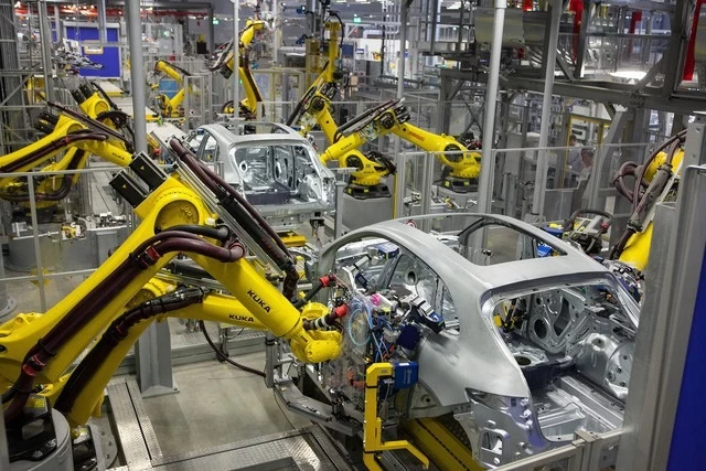 robot phun sơn tự động