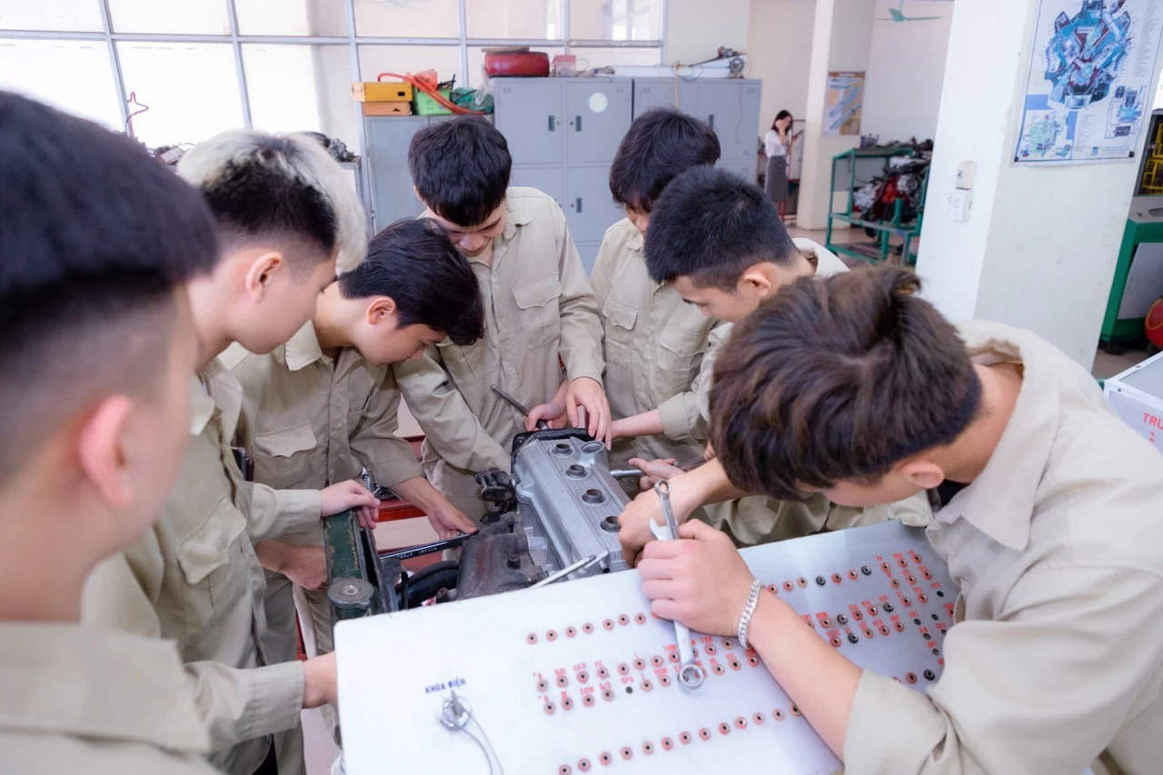 thiết bị đào tạo tối thiểu theo thông tư