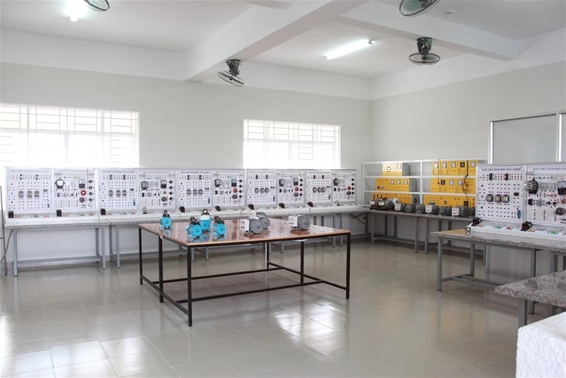 thiết bị thực hành ngành điện công nghiệp ETEK GREEN